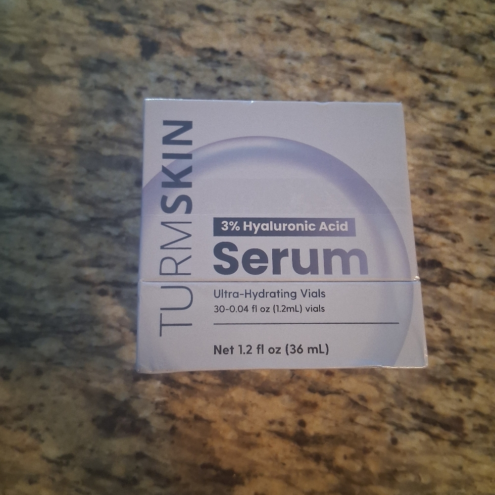 3% Hyaluronic Acid Serum in Light Purple - Ultra Hydrating